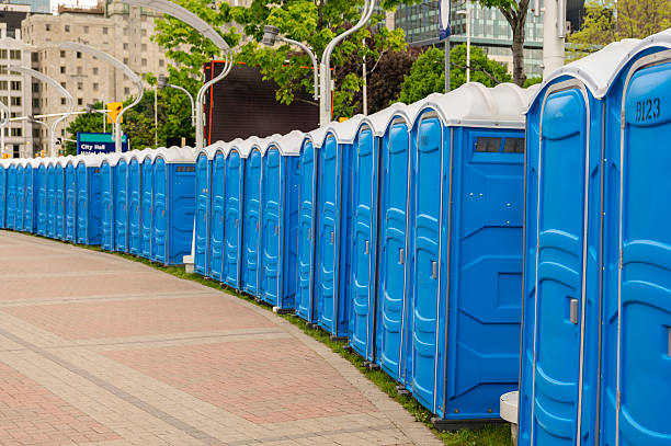 Best Restroom Trailer for Weddings  in Kettering, MD